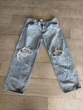 Universal Thread 90s Baggy Distressed Jeans Women’s Size 16